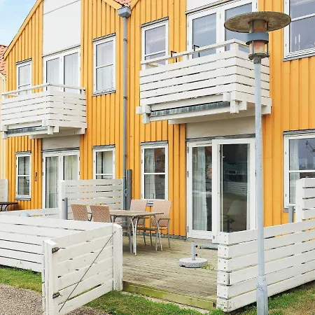 4 Person In Rudkobing-by Traum * Rudkøbing