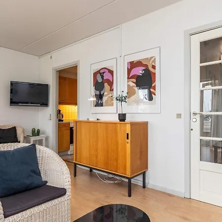 4 Person In Rudkobing-by Traum *