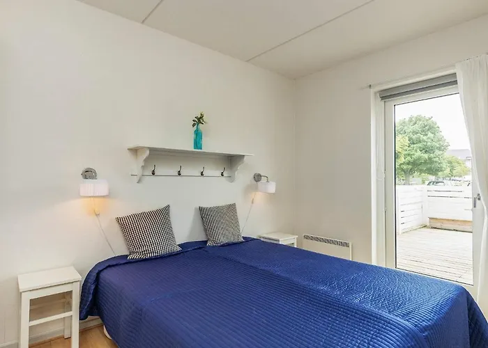 4 Person In Rudkobing-by Traum * Rudkøbing
